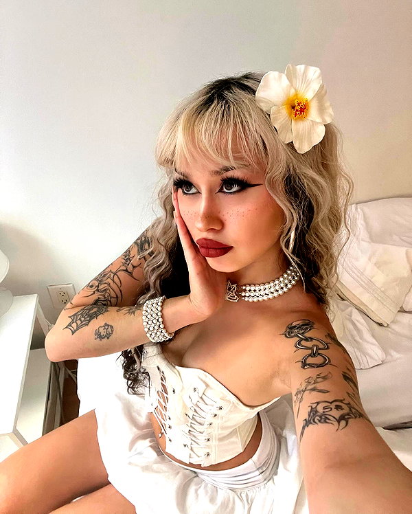 melislie instagram image archive image