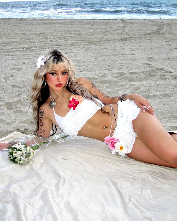melislie instagram image archive image