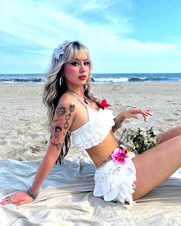 melislie instagram image archive image