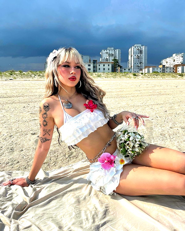 melislie instagram image archive image