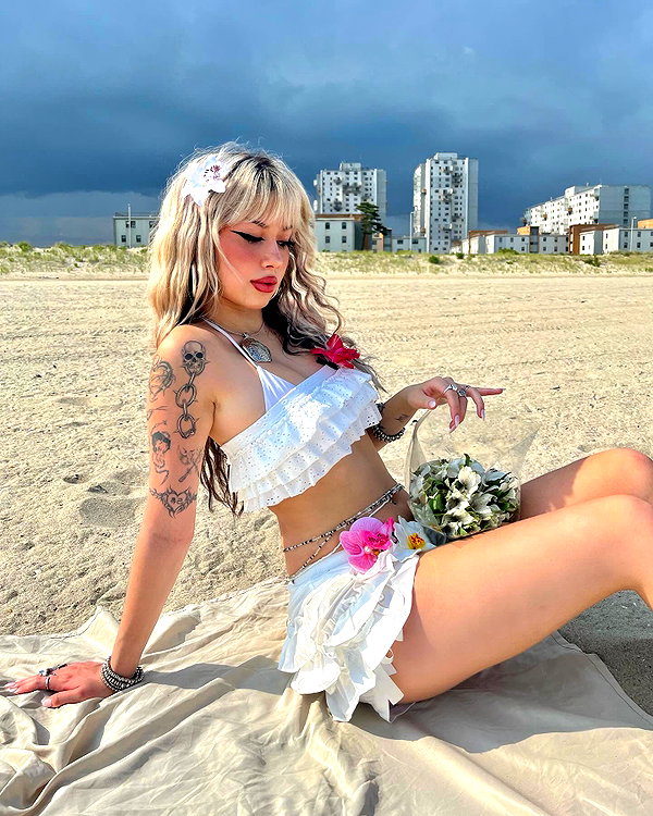 melislie instagram image archive image