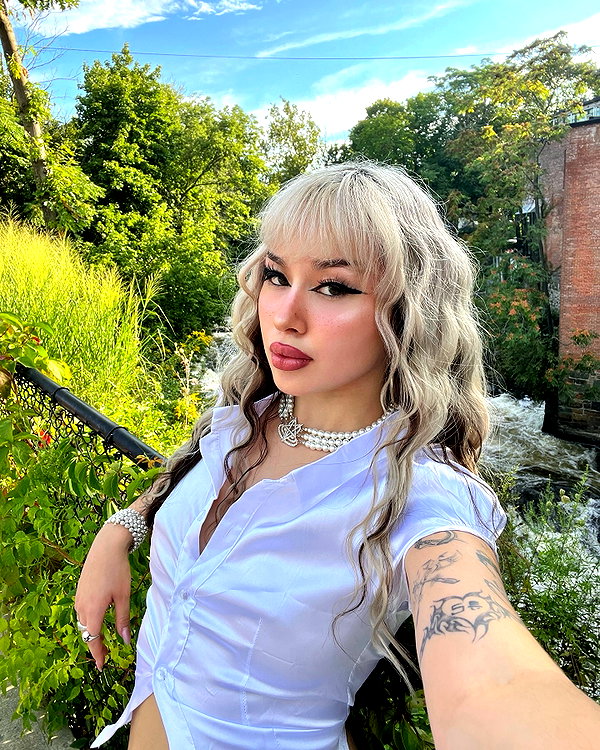 melislie instagram image archive image