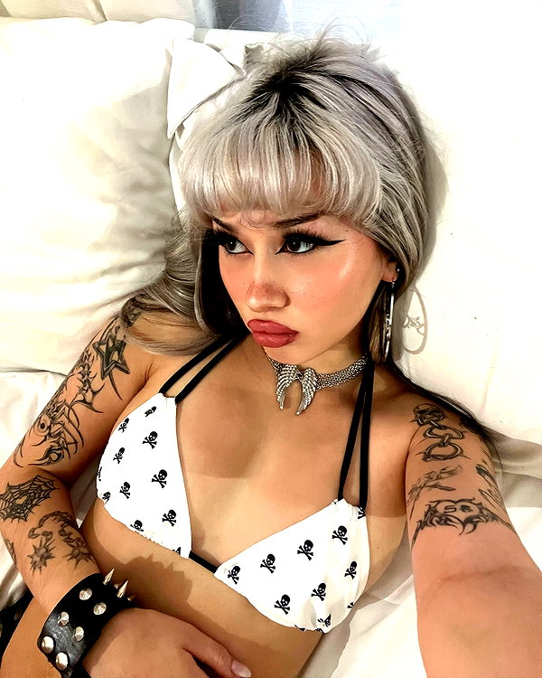melislie instagram image archive image