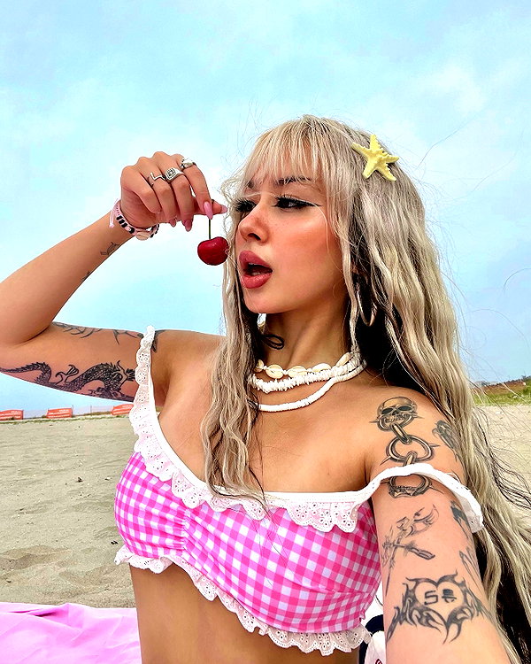 melislie instagram image archive image