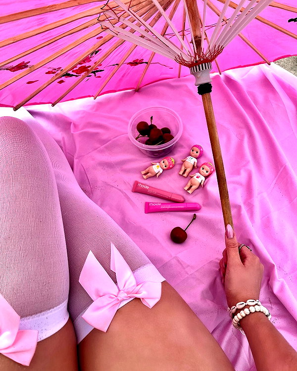 melislie instagram image archive image