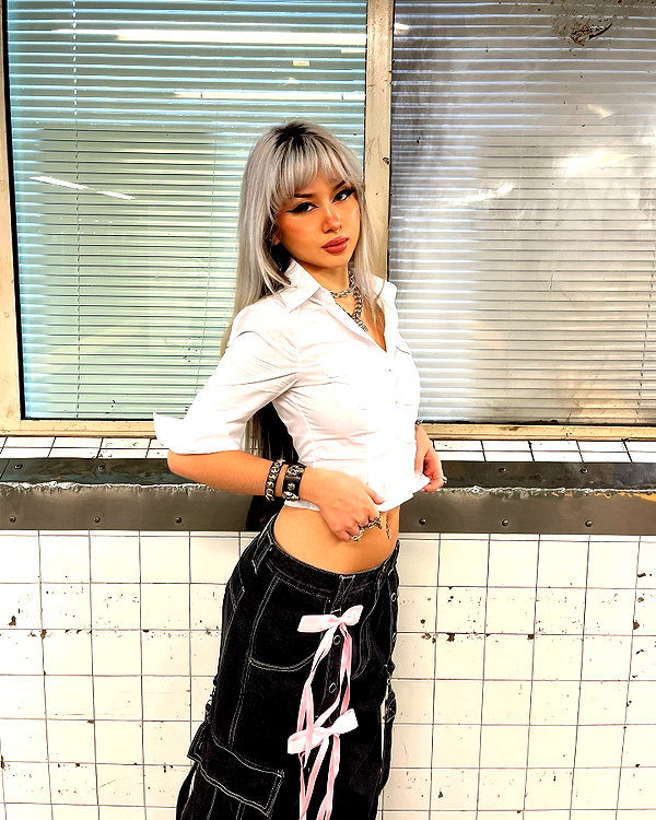 melislie instagram image archive image