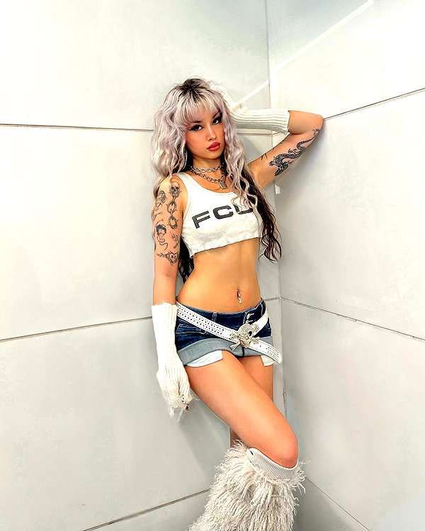 melislie instagram image archive image