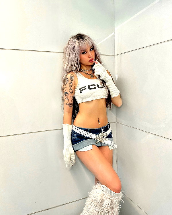 melislie instagram image archive image