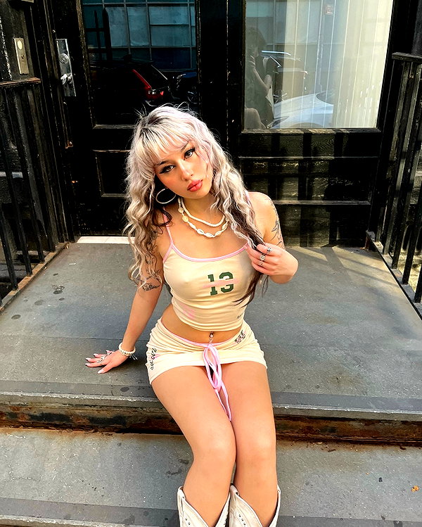 melislie instagram image archive image