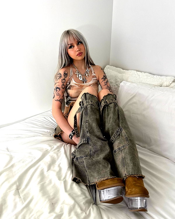 melislie instagram image archive image