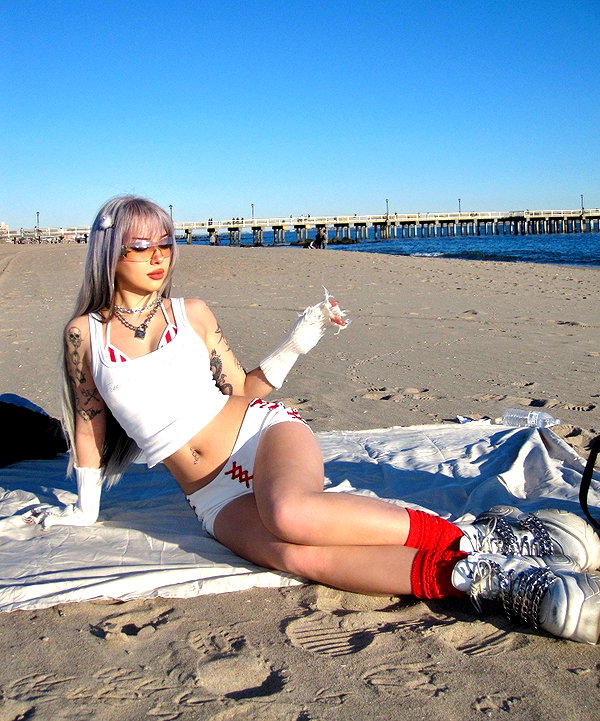 melislie instagram image archive image