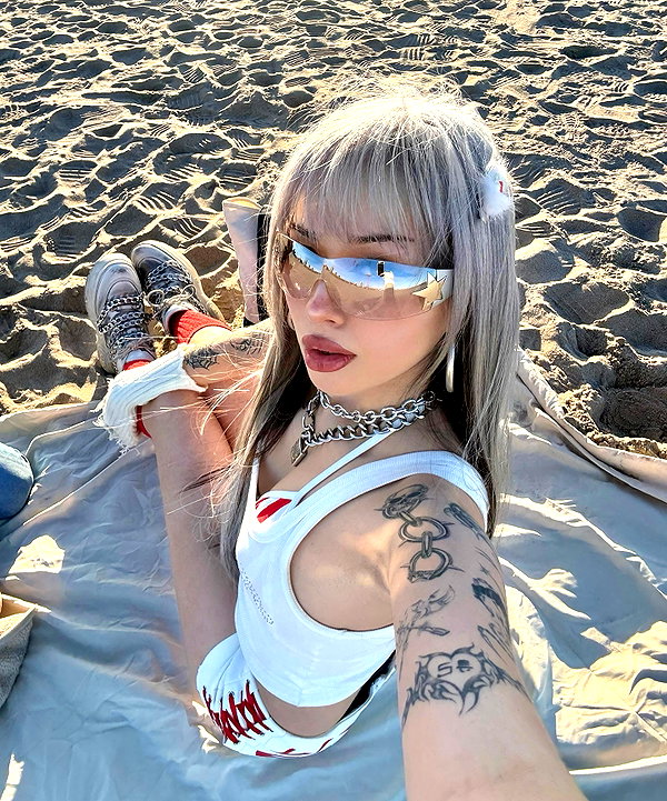 melislie instagram image archive image
