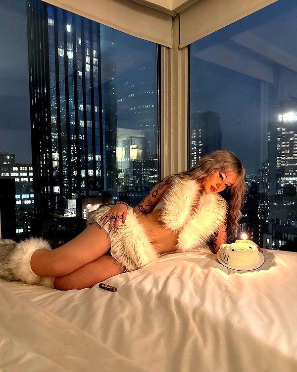 melislie instagram image archive image