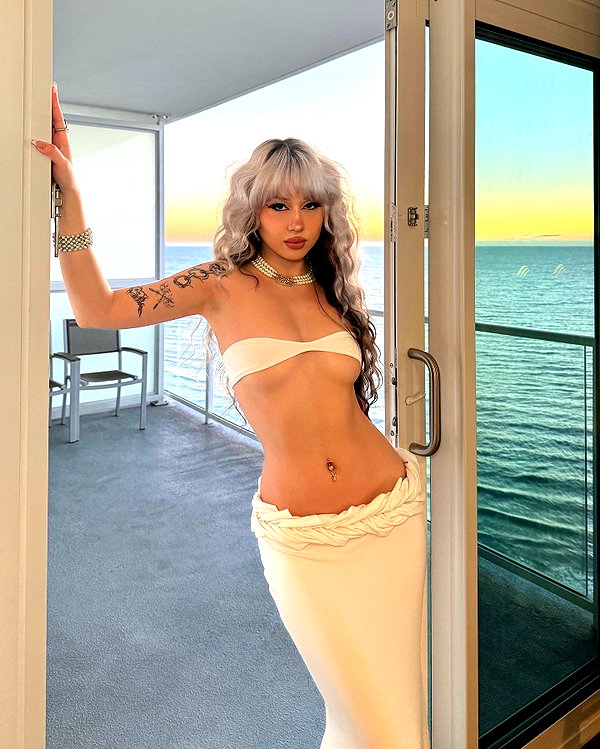 melislie instagram image archive image