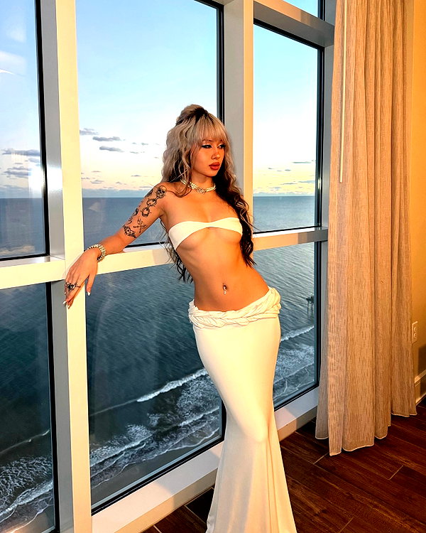 melislie instagram image archive image