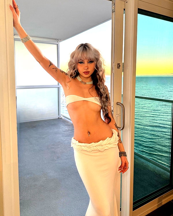 melislie instagram image archive image