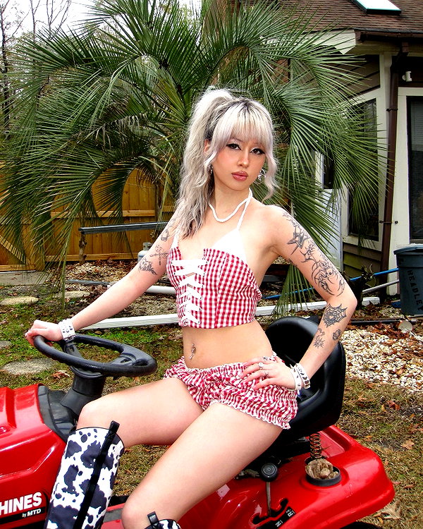 melislie instagram image archive image