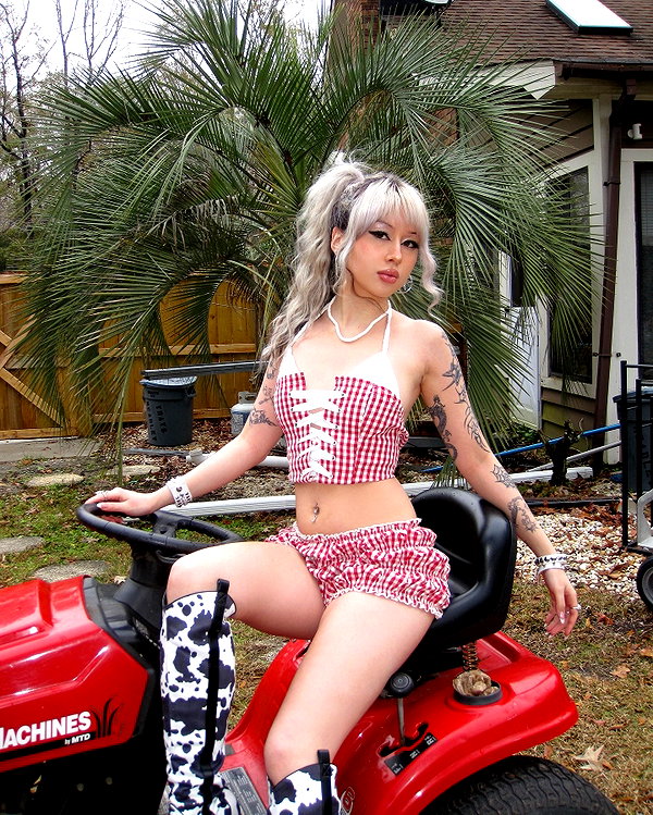 melislie instagram image archive image