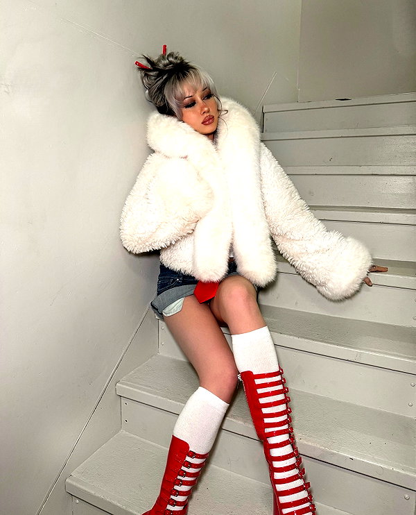 melislie instagram image archive image