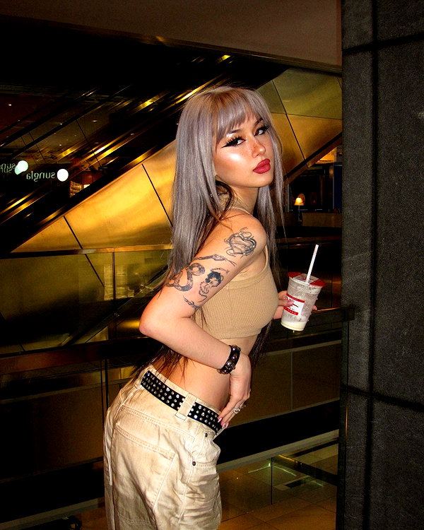 melislie instagram image archive image