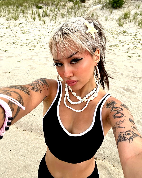 melislie instagram image archive image