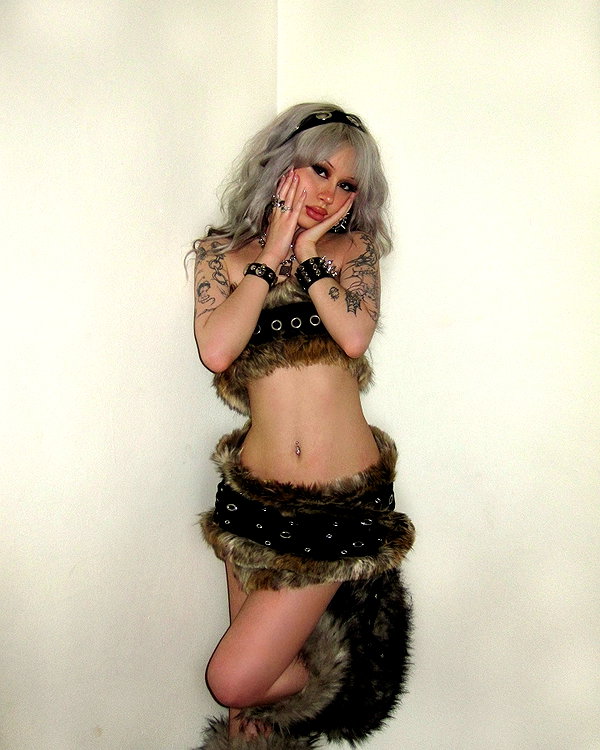 melislie instagram image archive image