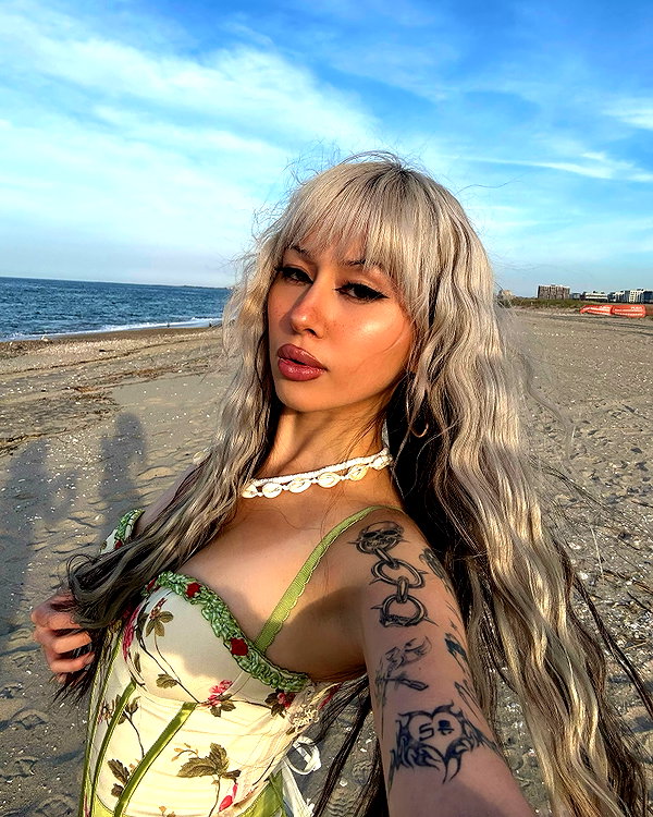 melislie instagram image archive image