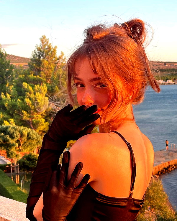 mermaidonmars1 instagram image archive image