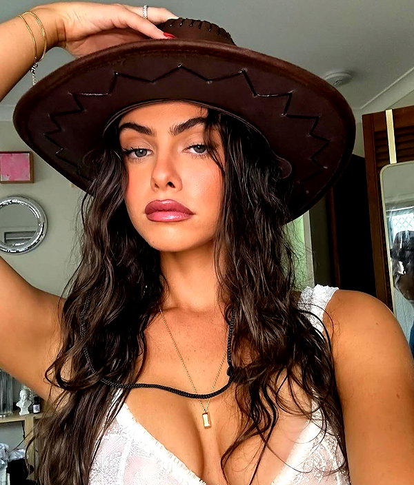 mia.ngarla instagram image archive image