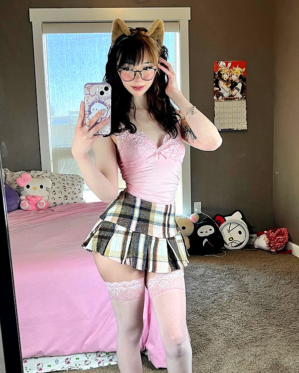 mia4rent instagram image archive image