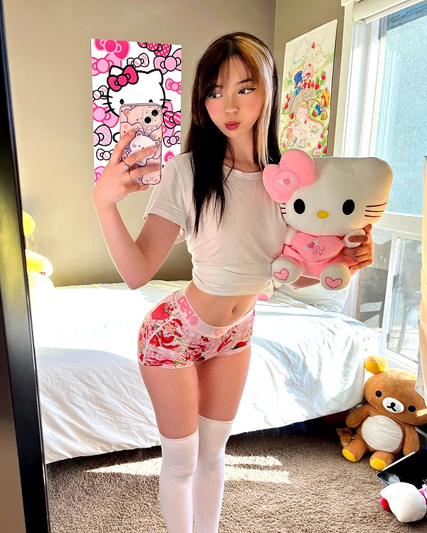 mia4rent instagram image archive image