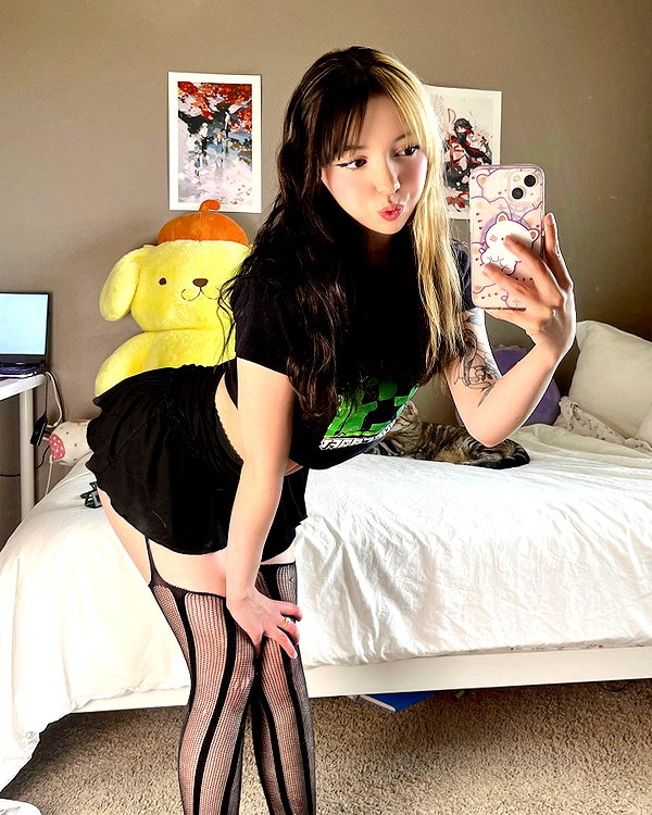 mia4rent instagram image archive image