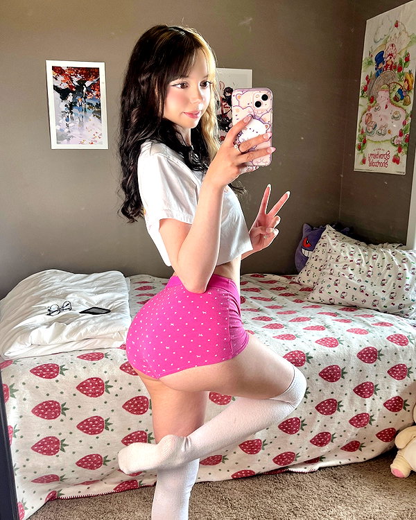 mia4rent instagram image archive image