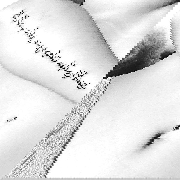 miakhalifa miakhalifa archive image