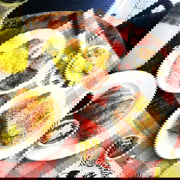 miakhalifa miakhalifa archive image