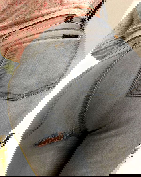 miakhalifa miakhalifa archive image