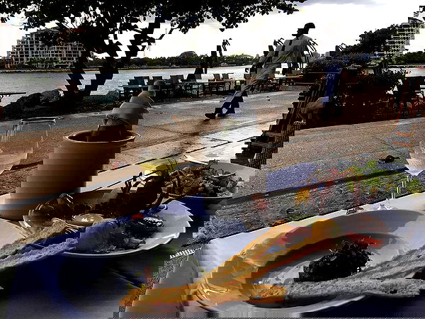 miakhalifa miakhalifa archive image