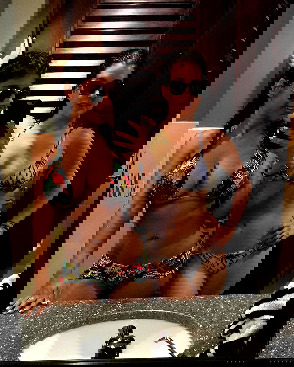 miakhalifa miakhalifa archive image