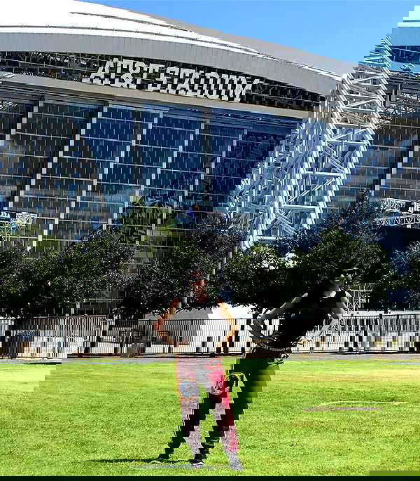 miakhalifa miakhalifa archive image