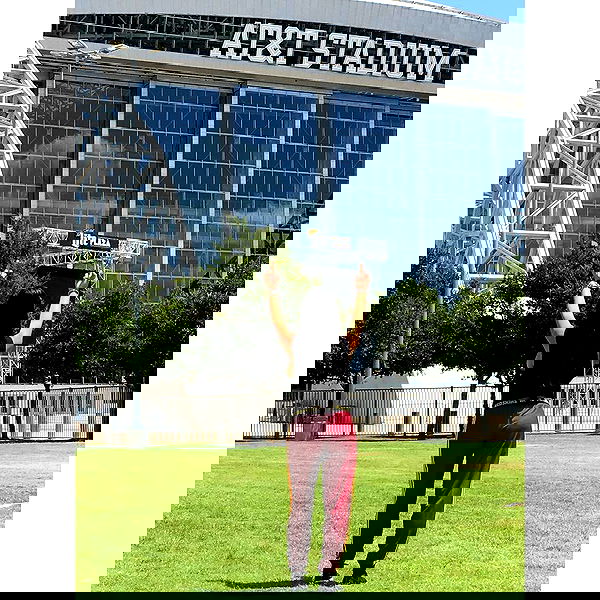 miakhalifa miakhalifa archive image