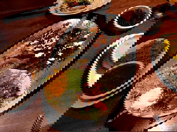 miakhalifa miakhalifa archive image