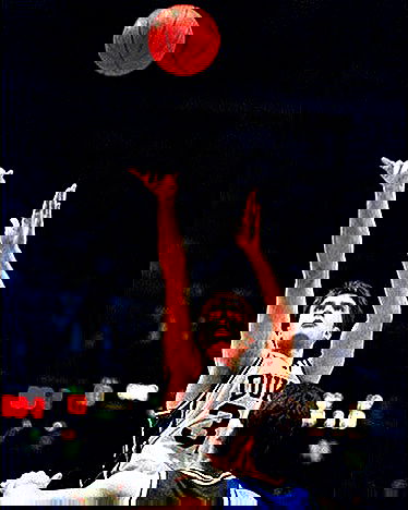 miakhalifa miakhalifa archive image