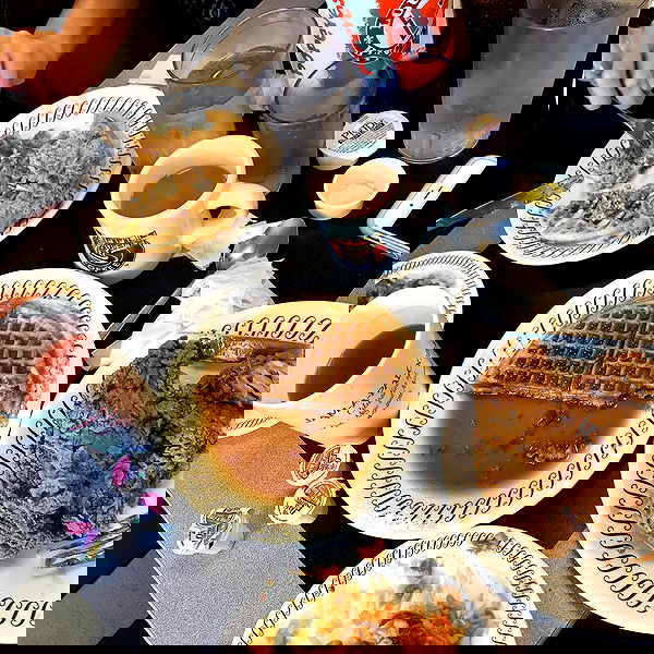 miakhalifa miakhalifa archive image