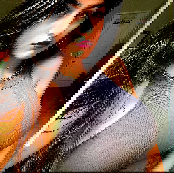 miakhalifa miakhalifa archive image