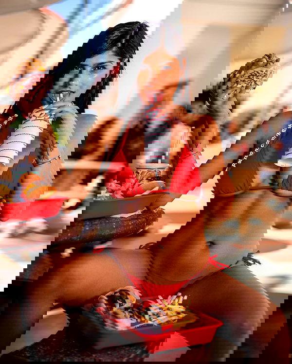 miakhalifa miakhalifa archive image