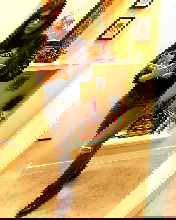 miakhalifa miakhalifa archive image