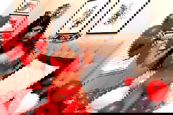 miakhalifa miakhalifa archive image