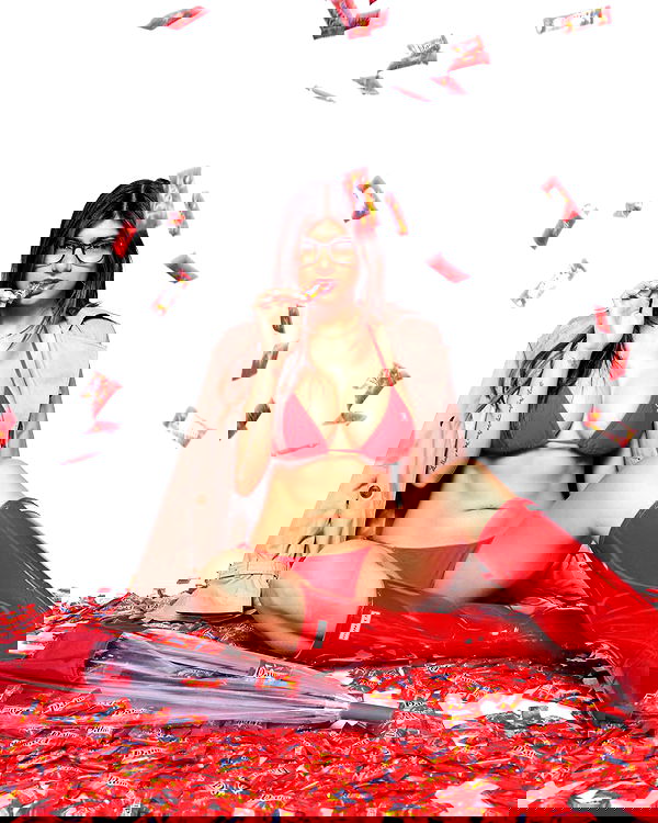 miakhalifa miakhalifa archive image