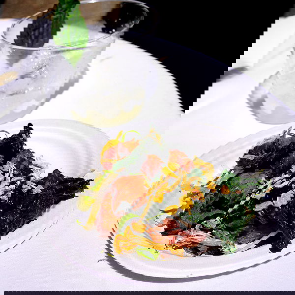 miakhalifa miakhalifa archive image