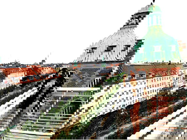 miakhalifa miakhalifa archive image